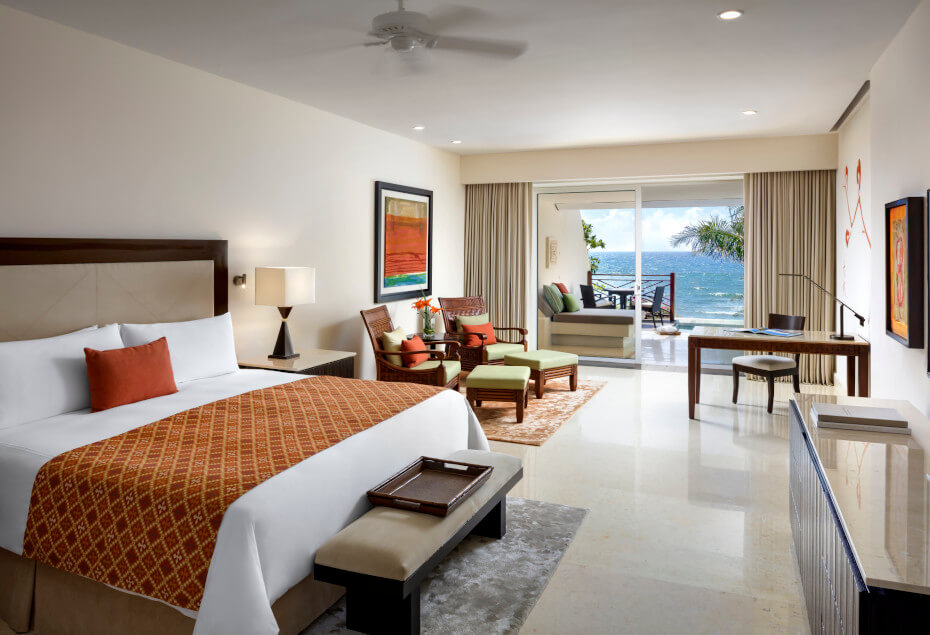 Ambassador Pool Suite