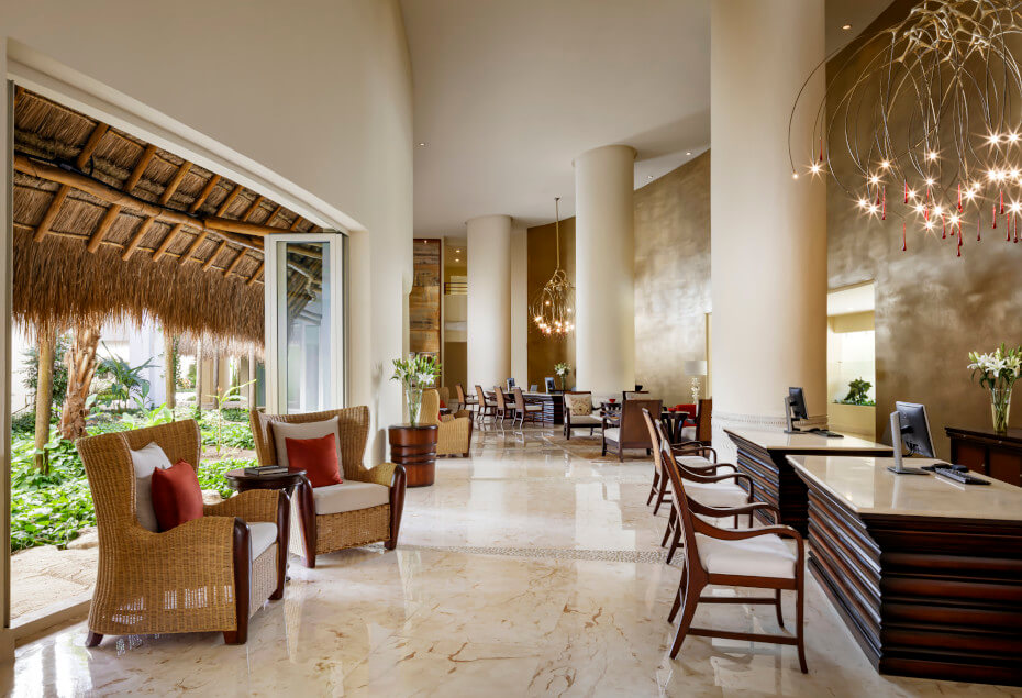 Grand Class Lobby